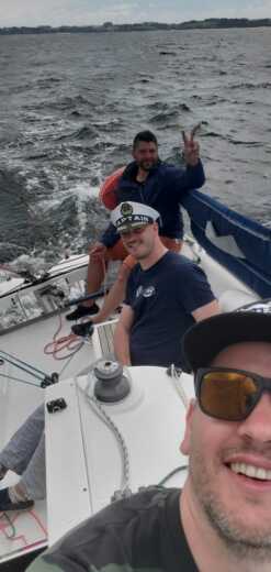 Λα Τρινιτέ-συρ-Μερ Sailboat Beneteau First 27.7 alt tag text