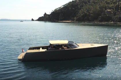 Charter Motorboat VanDutch 40 Cannes