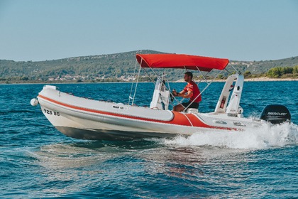 Charter Motorboat Mar.co Twenty Sveti Filip I Jakov