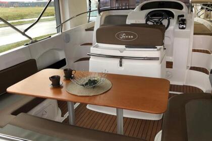 Miete Motorboot Saver 750 Capri