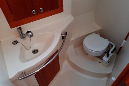 Charter Sailboat ELAN Elan 384 Impression Zadar