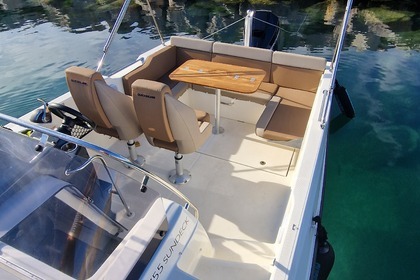 Rental Motorboat Quicksilver Activ 755 Sundeck Marseille