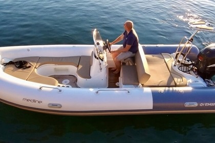Hyra båt RIB-båt Zodiac Medline 650 Sainte-Marine
