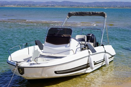 Hire Motorboat Beneteau Flyer 6.6 Faro