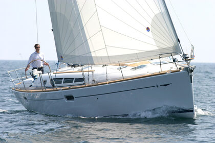 Rental Sailboat JEANNEAU SUN ODYSSEY 45 Toulon