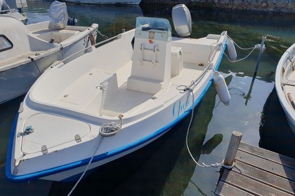 Verhuur Motorboot Mistral Stip 4.80 open Sète