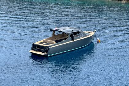 Rental Motorboat Colnago 35 Hard top Split