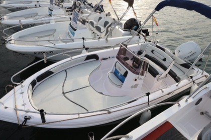 Hire Motorboat Ranieri Voyager 17 L'Escala
