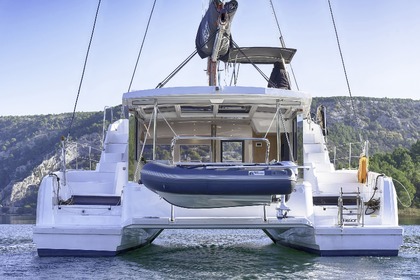 Чартер Катамаран Catana Group Bali 4.2 - 4 + 1 cab. Скрадин