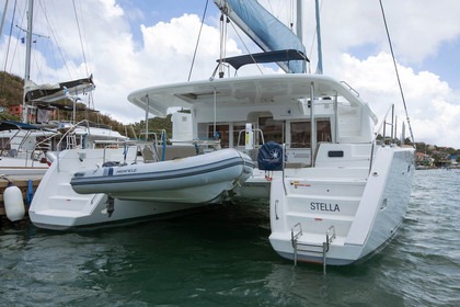 Rental Catamaran Lagoon-Bénéteau Lagoon 450 F - 4 + 2 cab. Marsh Harbour