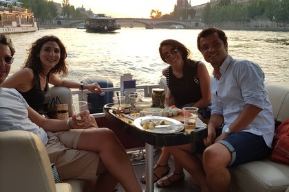 Miete Motorboot Smoker craft Suntracker Paris