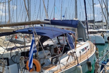 Rental Sailboat Jeanneau Sun Odyssey 45 Alimos
