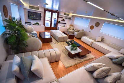Charter Motor yacht Lagoon Lagoon 400 Sharm El-Sheikh