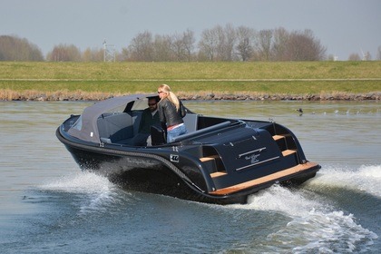 Charter Motorboat Oud Huijzer 616 The Hague