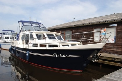 Charter Houseboat Pedro Boat Skiron'35 Koudum