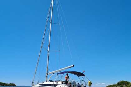 Charter Sailboat Bavaria Yachtbau Bavaria Cruiser 37 - 3 cab. Split