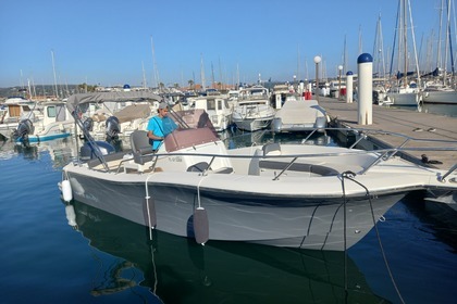 Rental Motorboat WHITE SHARK 240 CC Bandol