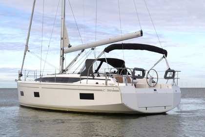 Verhuur Zeilboot Bavaria C-38 Workum