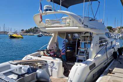 Rental Motorboat Cranchi Cranchi Mediteranee 40 Porto-Vecchio