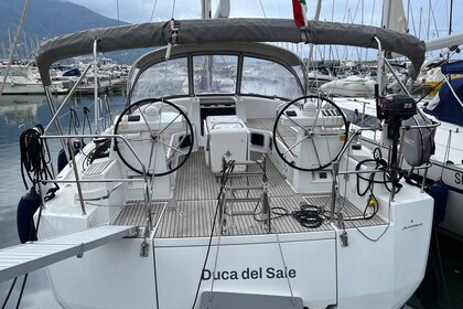 Hire Sailboat Jeanneau Jeanneau 54 - 5 + 1 cab.	 Castellammare di Stabia