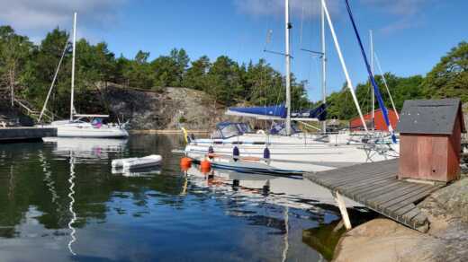 Stockholm Sailboat Bavaria 34 alt tag text