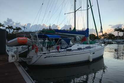 Rental Sailboat Bavaria 34 cruiser Pointe-a-Pitre