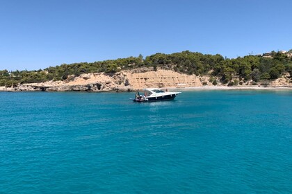 Location Bateau à moteur UNIESSE UNIESSE 42 Porto Heli