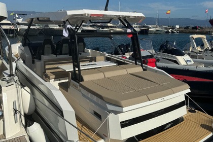 Hire Motorboat DE ANTONIO DE ANTONIO 33 Ajaccio