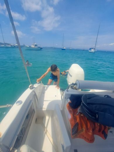 La Londe-les-Maures Motorboat PACIFIC CRAFT 650 WA alt tag text