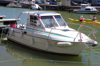 Miete Motorboot Beneteau Antares 680 Saint-Cyprien