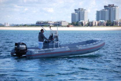 Charter Motorboat Bwa 6.5 Setubal