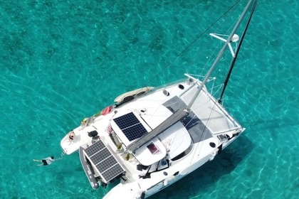 Rental Catamaran Fountaine Pajot Lavezzi 40 Pape'ete