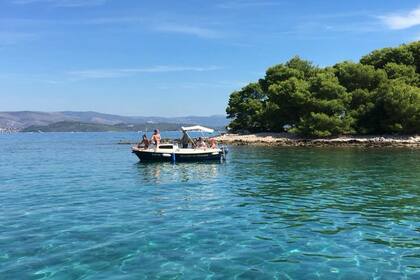 Charter Motorboat M-SPORT 500 Vinišće