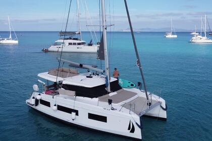 Rental Catamaran Aventura yachts A37 Valencia