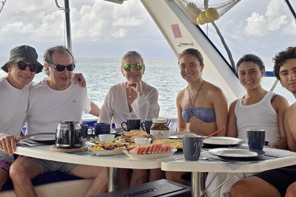 Charter Catamaran Leopard 42ft San Blas Islands