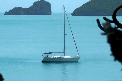 Hire Sailboat Catalina Yachts Catalina 375 Phuket