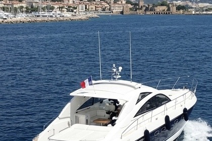 Noleggio Yacht a motore Fairline TARGA 47 GT Antibes