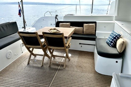 Charter Catamaran Lagoon-Bénéteau Lagoon 46 OW - 3 + 2 cab. Kaštel Gomilica