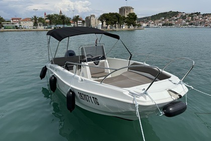 Hyra båt Motorbåt Speddy Cayman 585 Trogir
