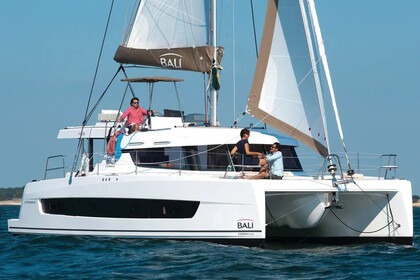 Noleggio Catamarano  Bali Catspace Furnari