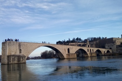 Location Bateau à moteur SEA RAY SEVILLE Le Pontet