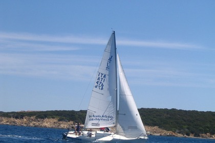 Miete Segelboot J boats J 24 Porto Cervo