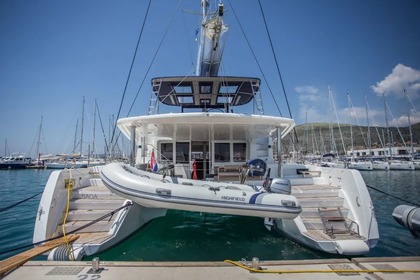 Charter Catamaran Lagoon Lagoon 52 F Lefkada