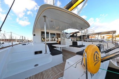 Rental Catamaran Lagoon Lagoon 40 Vrulje