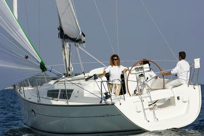 Charter Sailboat  Sun Odyssey 32i Lefkada