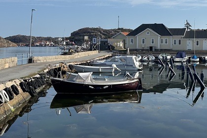 Hyra båt Motorbåt Långsjösnipan Classic Fjällbacka