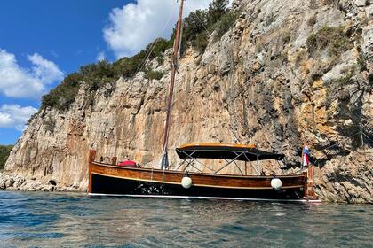 Miete Motorboot Oldtimer Laut Brela