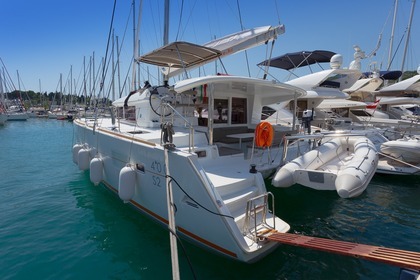 catamaran rental split croatia