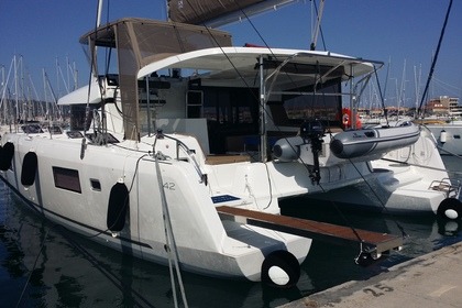 Charter Catamaran Lagoon Lagoon 42 Nea Peramos