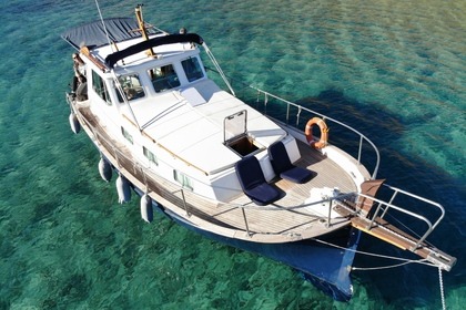 Charter Motorboat Myabca 34 Port d'Addaia